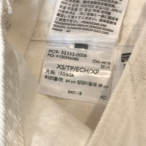 Vintage Levi’s Denim White Overall Shorts XS - Picture 11 of 11